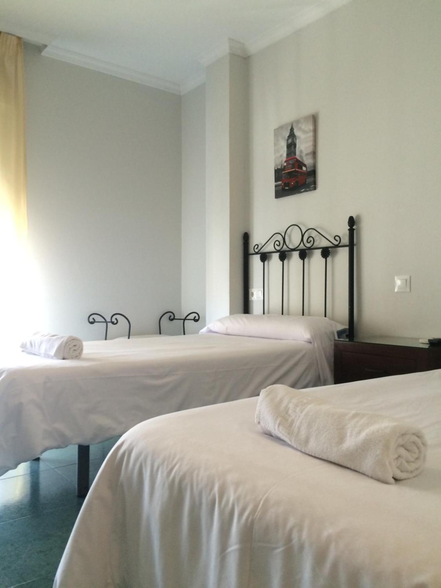 Hostal Acemar Marbella Exterior photo