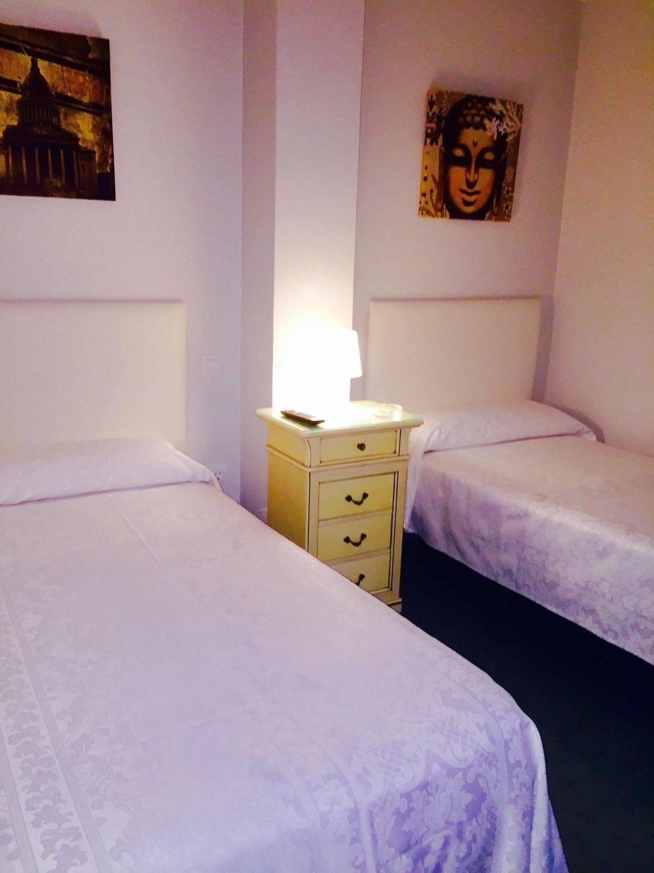 Hostal Acemar Marbella Exterior photo